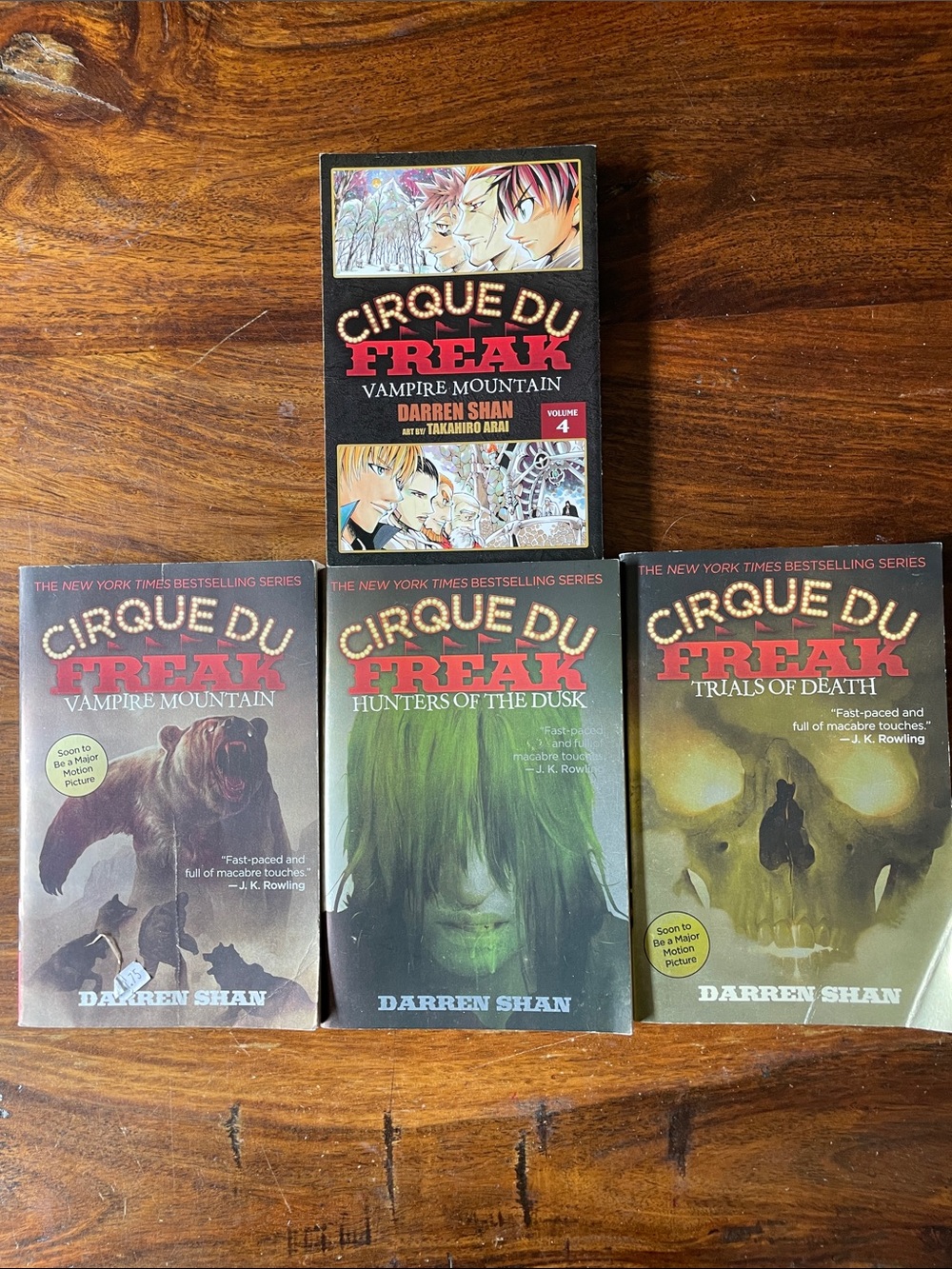4 Cirque Du Freak Darren Shan Book Set (3 novels + 1 manga) Used Softcovers